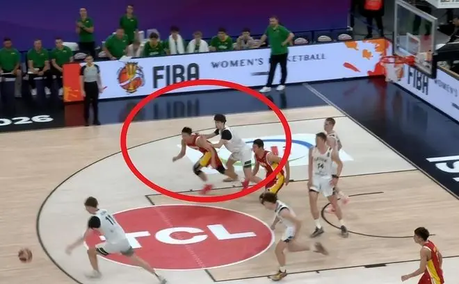 U17男篮输立陶宛不可耻！全场紧咬把对手逼急，还现上头举动！