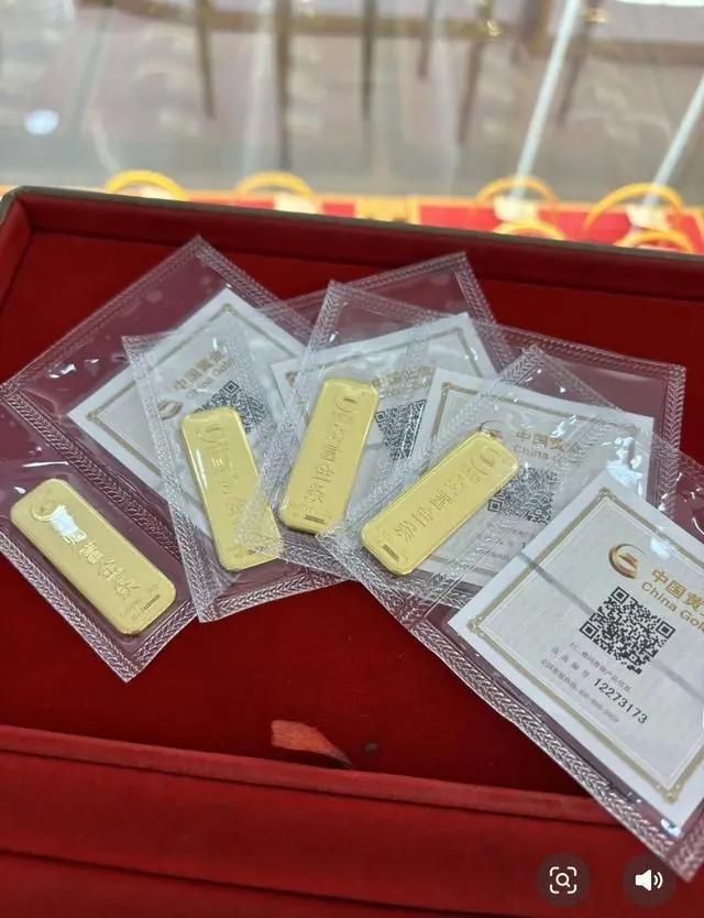 金价一夜回到解放前！海外民众疯狂抢金，内行提醒3件事千万别做