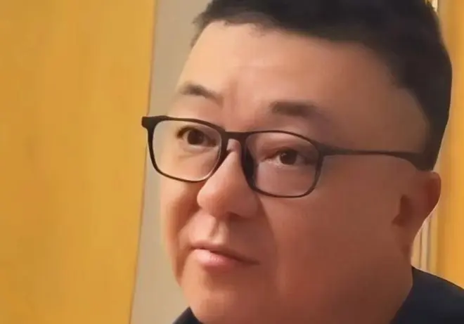 董路官宣与孙臣曦一家断绝往来，培养9年反目成仇，陈年恩怨曝光
