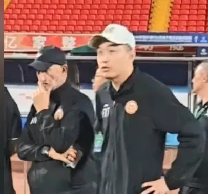 冯潇霆:扎实的能力是一切的基础,年轻球员得有清晰职业规划