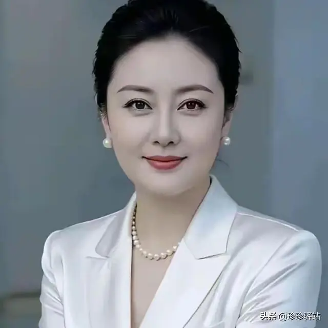 丈夫两个月回家一次，折腾到凌晨才睡，妻子心里没怨气