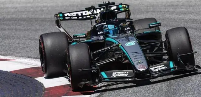 F1奥地利站：拉塞尔夺冠，维斯塔潘亚军，安东内利季军