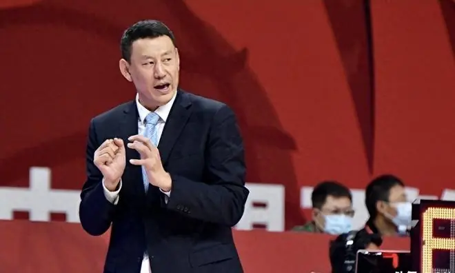 休赛期三连炸！李楠再上任 后卫新星加盟辽宁男篮 皮特森确定签约