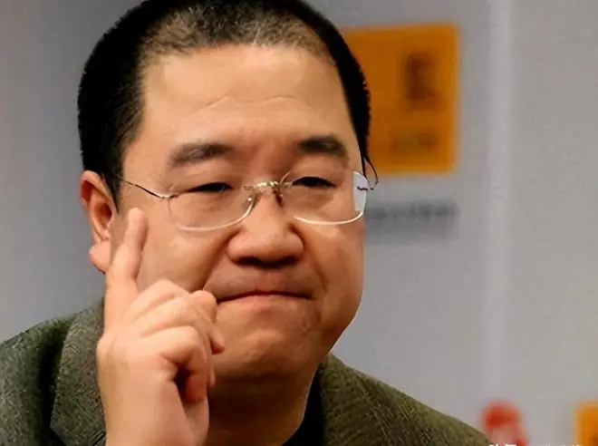 英达晚年孤独！大儿不认，小儿卖球杆，他自己亲手葬送两段父子情