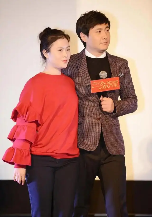 沈腾一家阿那亚被偶遇，老婆王琦状态好很富态，7岁儿子长挺高了