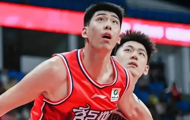 CBA休赛期三消息：徐昕正式签约，李春江新岗位，山东报价广东