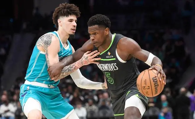 2026年NBA自由市场疯抢：字母哥赴热火 三球入主森林狼