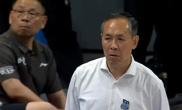 夏训备战与阵容调整