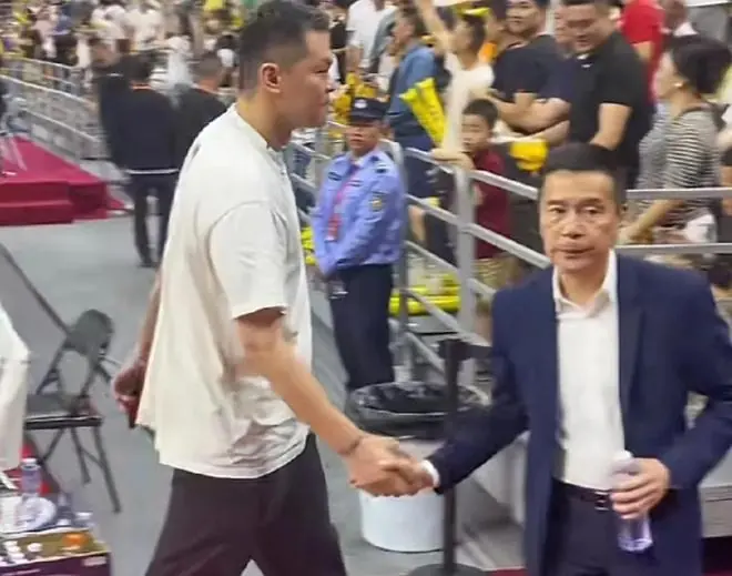 曝宏远已在考察新主帅！杜锋或将升任总教练，保留体面不算下课