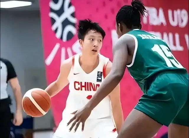 旅美球员邓雨婷即将到队，中国女篮加紧备战世界杯