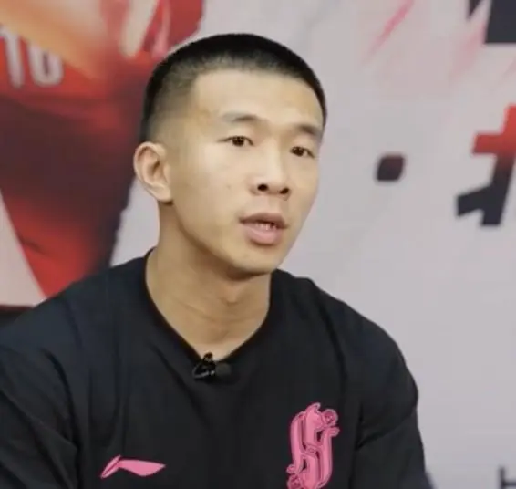 刘禹铖：大家总诟病杨瀚森没语法，中国人学那么多语法能跟老外交流吗？