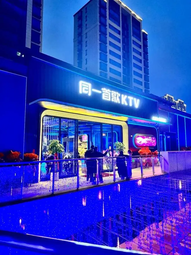 严打之下夜场大洗牌，KTV小姐姐悄然转行后，原来都去了这些地方