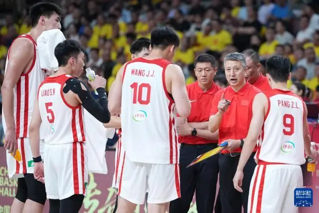 杨瀚森、王俊杰已离队，中国男篮紧急召回5大球员，CBA得分王却没入选