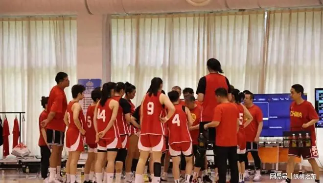 女篮怪相：训练的不打球，打球的不训练！这是哪位人才想出来的？