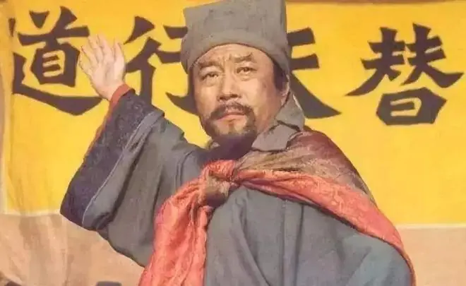 建国后，为何把六大名著变成四大名著？被淘汰的两部家喻户晓！