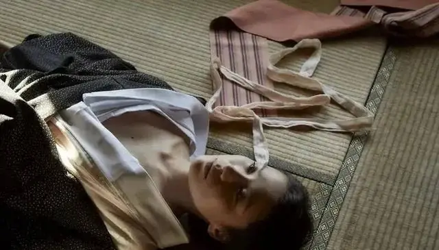 韩国限制级神作《赤月青日》，全程无擦边，看完头皮发麻