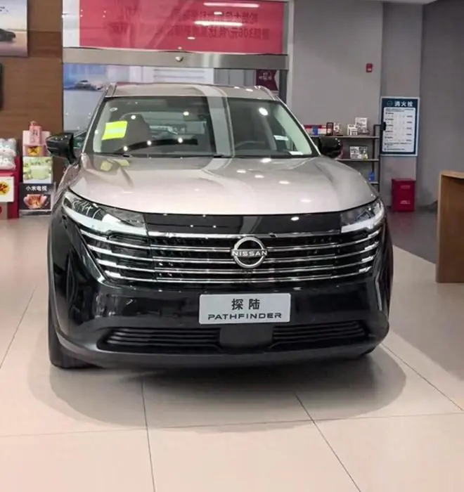 2026款日产探陆到店，双拼配色上档次，换全新轮毂，252马力+9AT