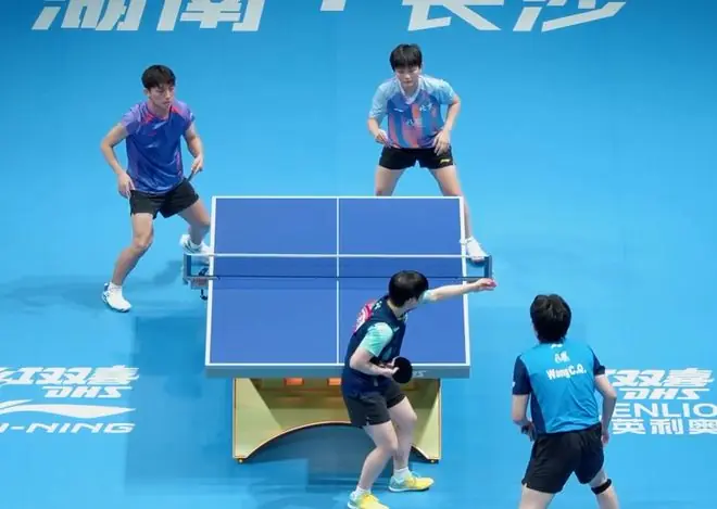 状态不断提升！王楚钦/孙颖莎横扫周锦泉/祝启慧晋级全锦赛16强！