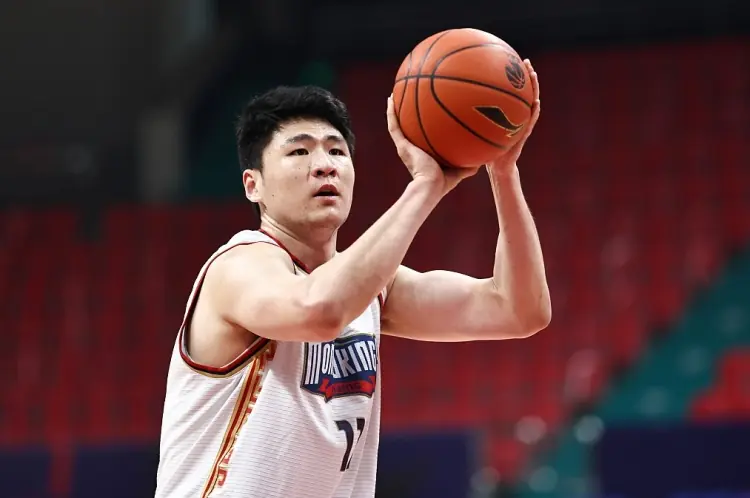媒体人：赵柏清在B联赛打好了能对CBA做大贡献 打不好就砸招牌了