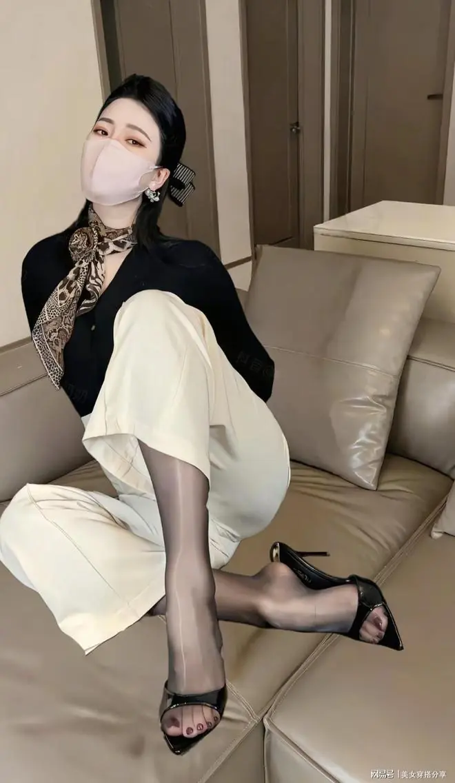 精致的女人,随便打扮一下就很有魅力