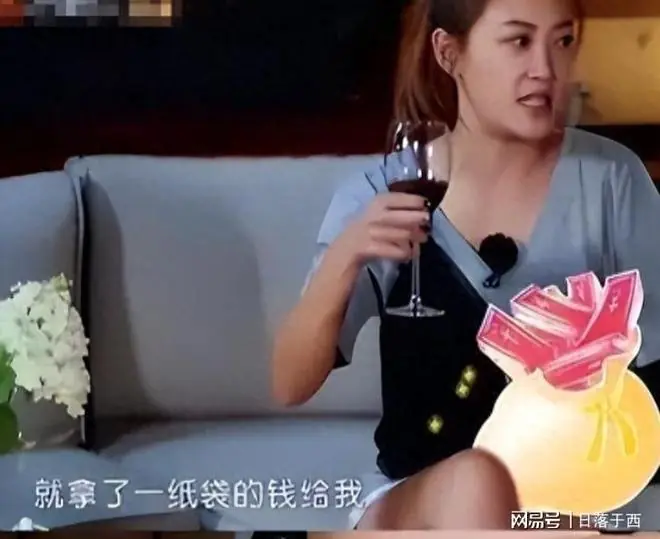 陪玩陪睡只是皮毛，55岁被潜规则，用隐私照换男一号，各个炸裂