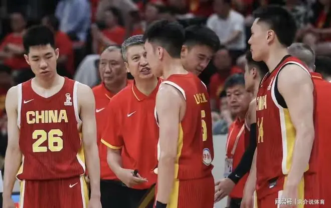 中国男篮对决中国台北,郭士强派两大奇兵,弃用两个嫡系,要稳赢