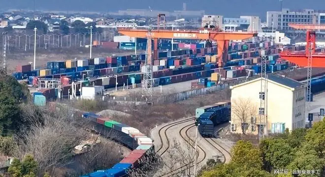 伊朗战火再起，俄罗斯挺不住了？中国早作打算，给自己留条生命线