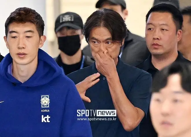 回国仅2日！韩媒：文体部调查将至，洪明甫走超级VIP通道逃往美国