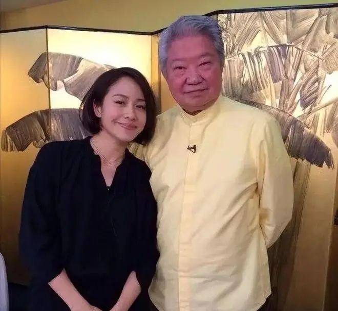 蔡澜：告诉你一个扎心现实，不要跟为你提供服务、你要服务的人频繁聊天，更别走得太近，因为.....