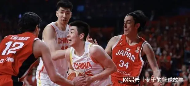 从赢42分到输19分！2年2输日本队！中国男篮恐走上国足的“老路”