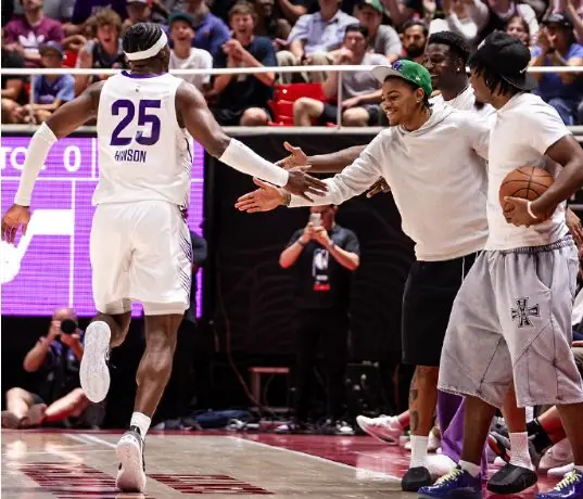 NBA夏联：爵士34分狂胜雷霆保持全胜 榜眼缺席仍6人上双