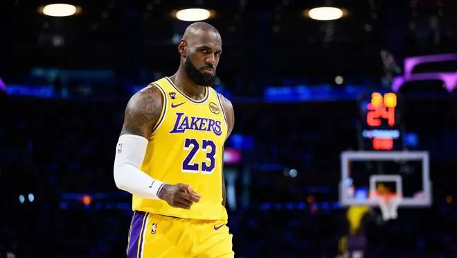 NBA传闻:开拓者队正试图签下勒布朗·詹姆斯