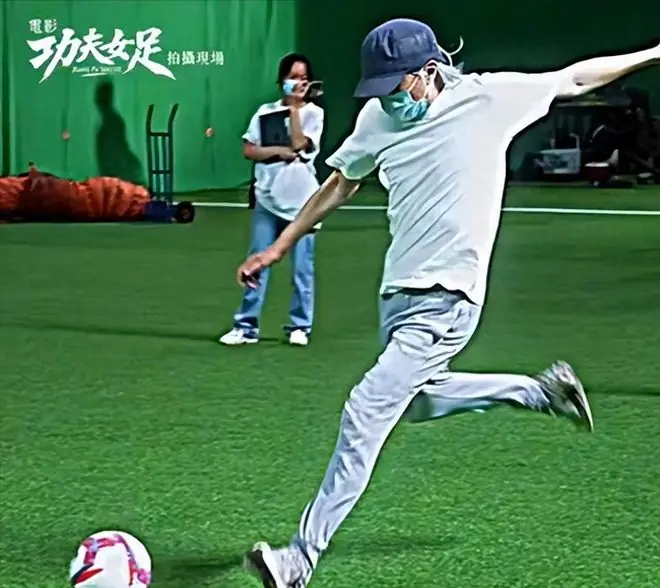 功夫女足上映仅1天,难堪的一幕出现,票房曝光,冯小刚没说错