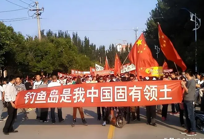 美方插手冲突加剧，日本预谋登钓鱼岛，中方抢先强硬维权