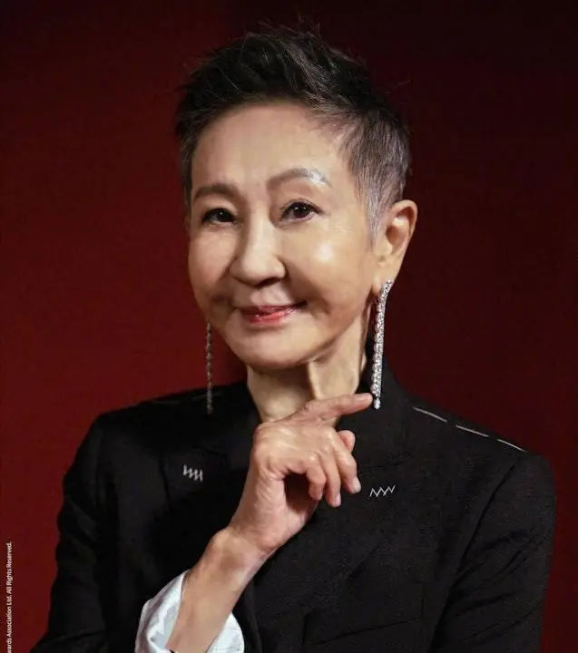 75岁施南生去世，死因是细菌感染致器官衰竭，最后露面拄着拐杖