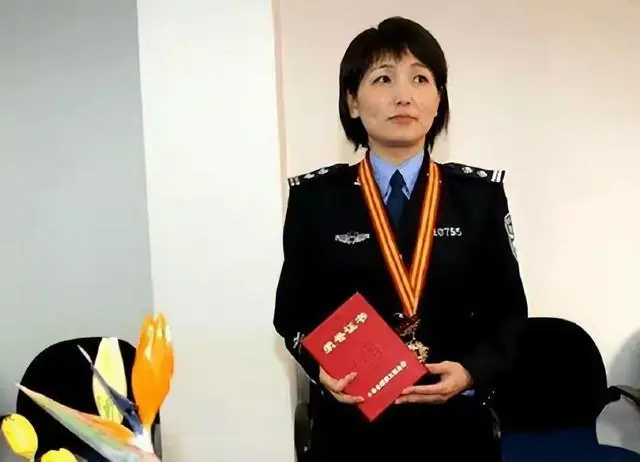 意难平！一手制造叔侄十年冤狱，“女神探”聂海芬为何无人能治？