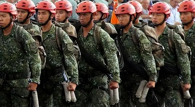 大局已定！岛内上千官兵公开求统一，郑丽文手握两岸对话主动权