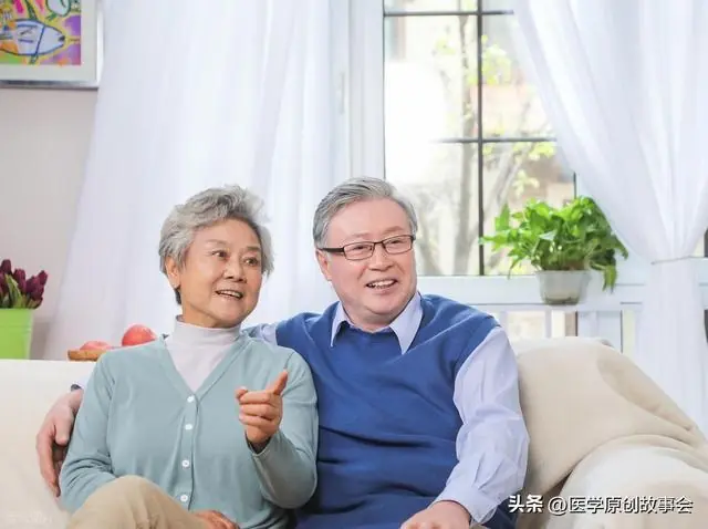 60岁男子同房时发生“性猝死”，办事时要当心4种情况，别大意！