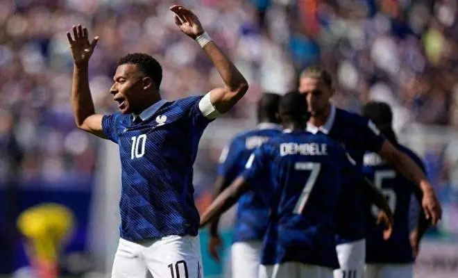 7月10日世界杯：首支4强队产生，姆巴佩疯狂刷新纪录，摩洛哥出局