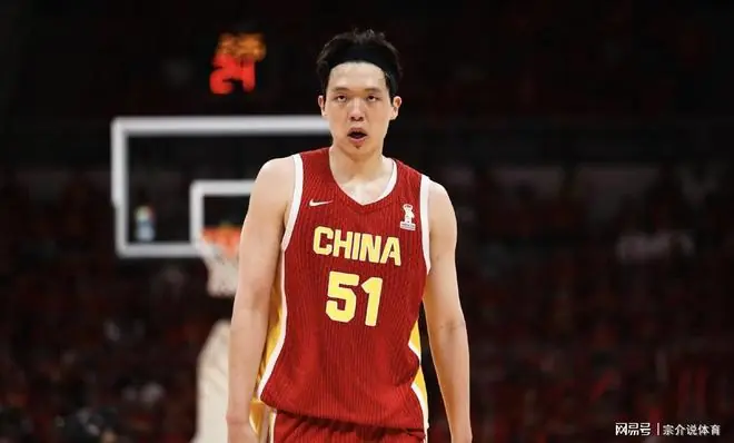中国男篮阵容调整，王俊杰杨瀚森离队，后卫大换血，赵睿必须回归
