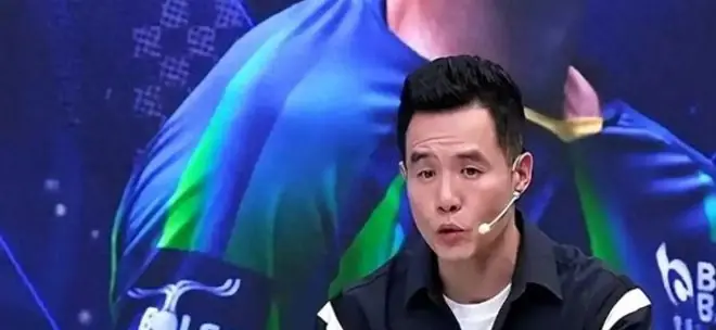 孙颖莎夺冠后，刘国正点评一针见血，原来蒯曼根本不是技术问题