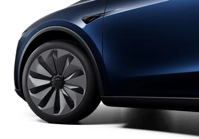 Model Y L 全新、旧款轮毂哪个好看？20 英寸提升续航里程！