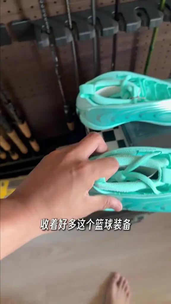 杨政向网友求助：因为腰间盘突出半年没打球 我很想打篮球