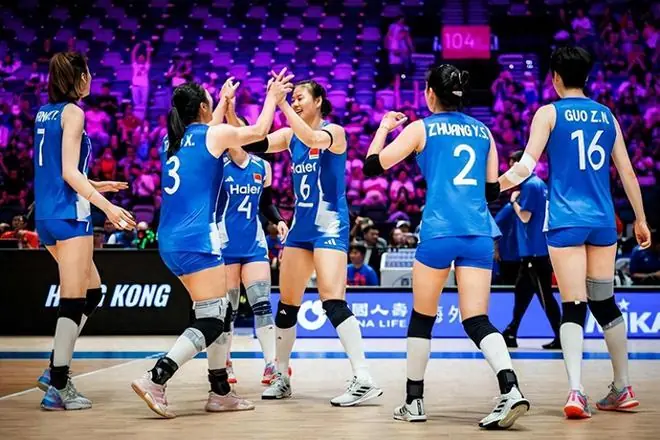 瞎指挥？8中2，多次丧失机会仍留在场，球迷怒问赵勇：为何不换她