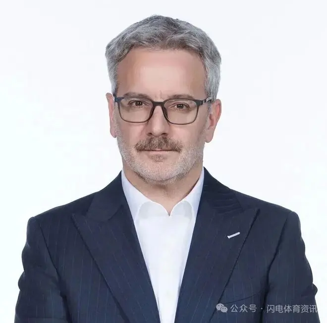 引援第一人！山东两个顶薪合同还没动，先给邱彪配了个洋军师
