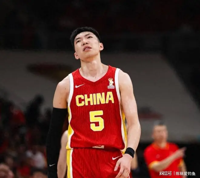 后卫集体拉胯，赵睿才是胜负风向标，进攻乏力郭士强为啥不用林葳