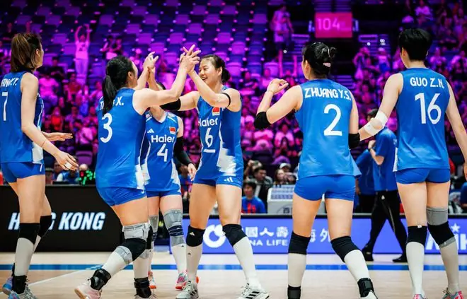 中国女排1-3多米尼加!首局被逆转,三四局连丢关键分!
