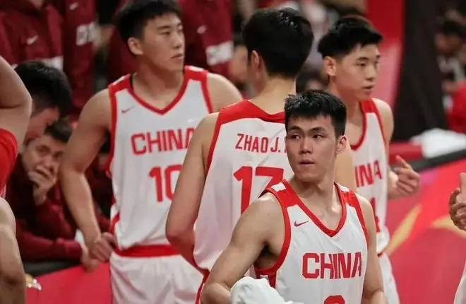 庞峥麟国家队证明自己，四川男篮数百万出售状元签，霍楠加盟宁波