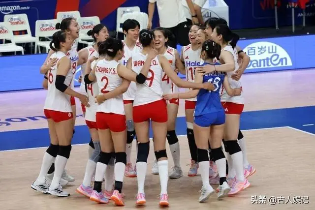 世联赛疯狂一夜！女排3-0逆袭杀进八强，日本3-1终于打破连败魔咒