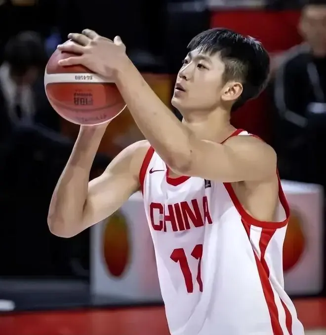 U17男篮82-63大胜委内瑞拉 球员评价：3人优秀，7人及格，1人低迷